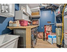 16 ANDERSON CRESCENT - 34