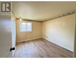 35 MIDALE COURT - 18