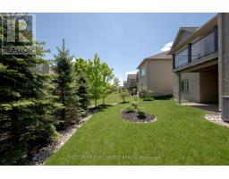 20 - 2081 WALLINGFORD AVENUE - 3