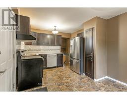 1 VANIER PLACE - 8