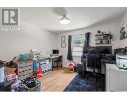 115 BRISCOE STREET W - 13