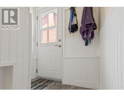 115 BRISCOE STREET W - 19