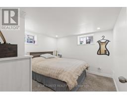 115 BRISCOE STREET W - 24