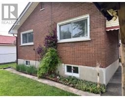 1947 WAVELL STREET - 21