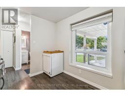 26 - 720 DEVERON CRESCENT - 19