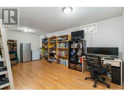 26 - 720 DEVERON CRESCENT - 39