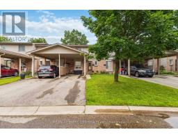 26 - 720 DEVERON CRESCENT - 4
