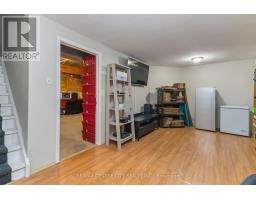 26 - 720 DEVERON CRESCENT - 40