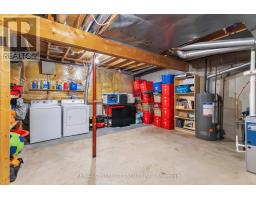 26 - 720 DEVERON CRESCENT - 41