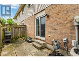 26 - 720 DEVERON CRESCENT - 42