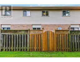 26 - 720 DEVERON CRESCENT - 45