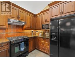 2 - 21 WONDERGROVE COURT - 10