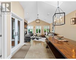 2 - 21 WONDERGROVE COURT - 13