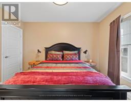 2 - 21 WONDERGROVE COURT - 25