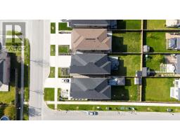 2128 CORONATION DRIVE - 44