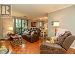 220 - 300 EVERGLADE CRESCENT - 26