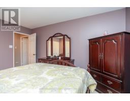 220 - 300 EVERGLADE CRESCENT - 32