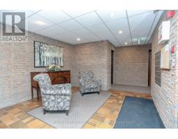 220 - 300 EVERGLADE CRESCENT - 5