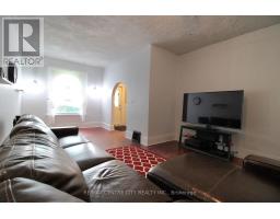 28 MAPLE STREET - 5