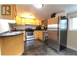 28 MAPLE STREET - 9