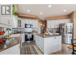 129 THAMESVIEW CRESCENT - 14