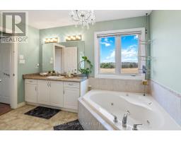 129 THAMESVIEW CRESCENT - 30