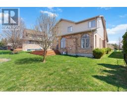129 THAMESVIEW CRESCENT - 40