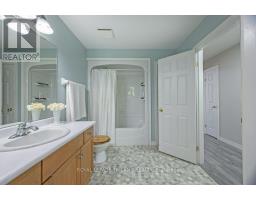 31 CARRIE CRESCENT - 19