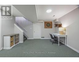 31 CARRIE CRESCENT - 22