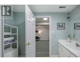 31 CARRIE CRESCENT - 25