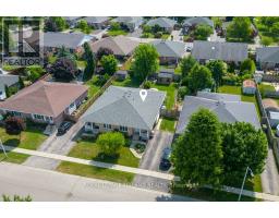 31 CARRIE CRESCENT - 3