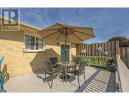 31 CARRIE CRESCENT - 40