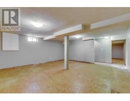 4 LA MANTIA AVENUE - 27