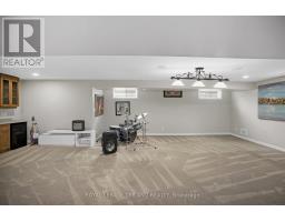 205 EAST RIVERTRACE WALK - 30