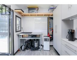 16 BLANCHARD CRESCENT W - 44