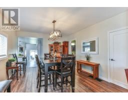13 POTTERS ROAD N - 17