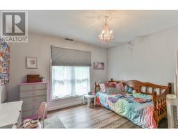 13 POTTERS ROAD N - 28