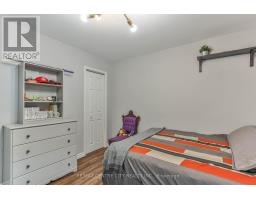 13 POTTERS ROAD N - 31