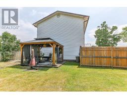 13 POTTERS ROAD N - 42