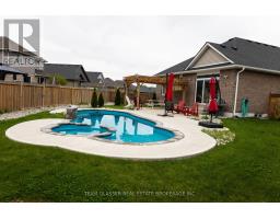 25 BIRCHALL LANE - 26