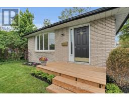 30 BASELINE ROAD E - 4