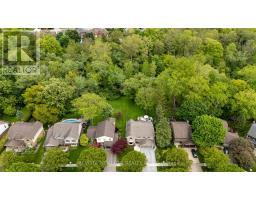 60 MERIDENE CRESCENT E - 50