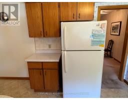 730 GLOVER CRESCENT - 13