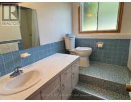 730 GLOVER CRESCENT - 32