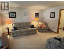 730 GLOVER CRESCENT - 6