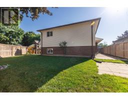 214 PORTSMOUTH CRESCENT E - 25