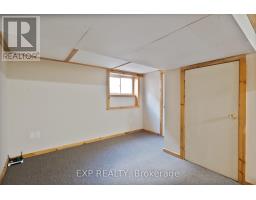 60 BEATTIE AVENUE - 40