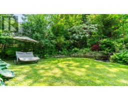 18 METAMORA CRESCENT - 38