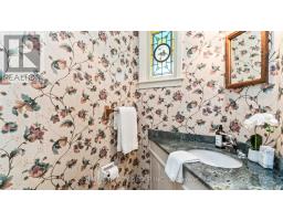 18 METAMORA CRESCENT - 8