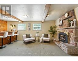 686 ALGOMA PLACE - 24